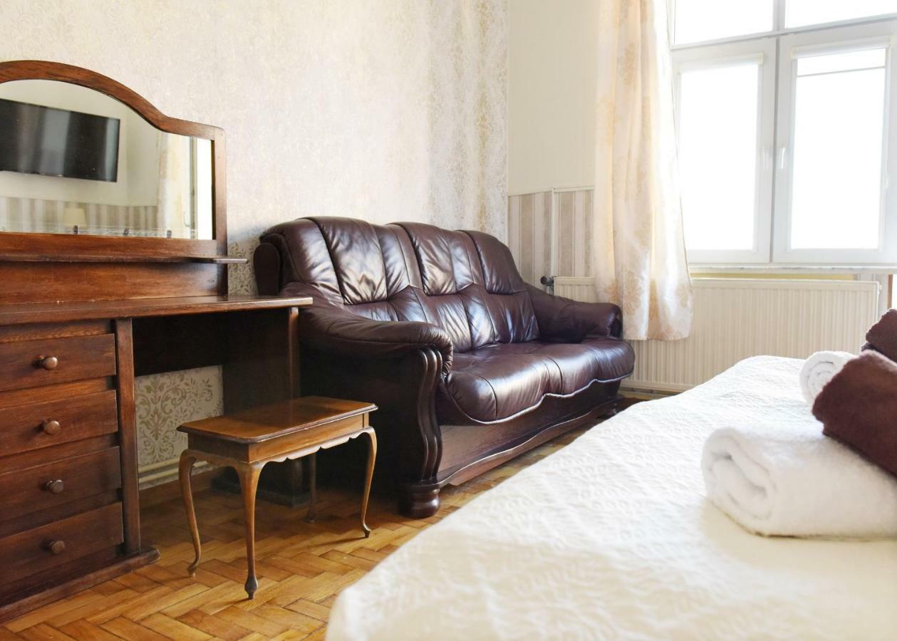 Apartament City, Clock 크로스노 외부 사진